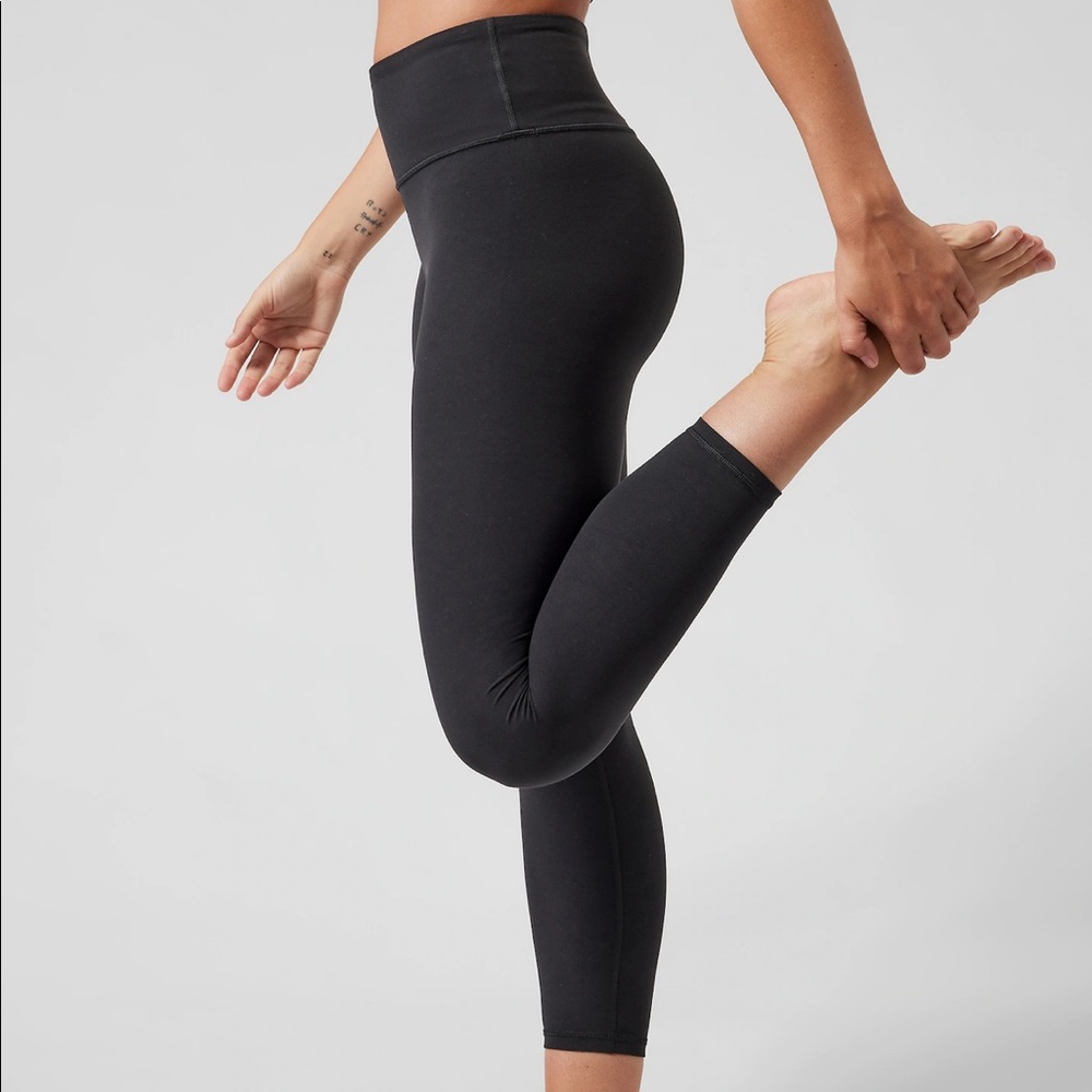 Athleta Elation 7/8 Tight Small (S) Black